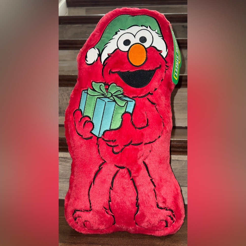 Super Cute 🥰 Santa🎅 Elmo Decorating Plush Pillow  by Sesame Street - New